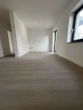 Wohn- und Essbereich - Schöne kernsanierte 2 Zimmer Wohnung mit Balkon