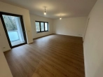 Wohnzimmer - Schöne sanierte Etagenwohnung im grünen mit Balkon!